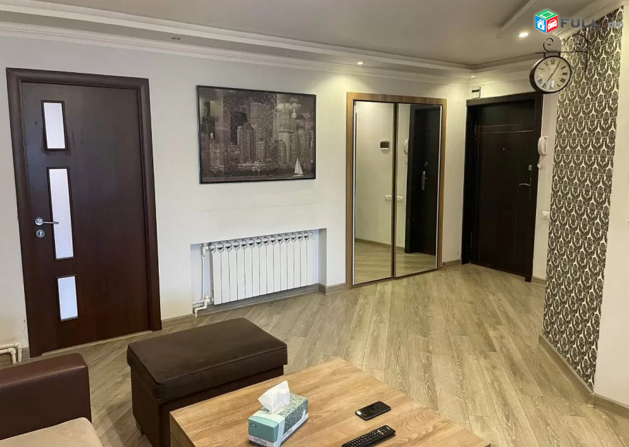 Կոդ 212197  Աբովյան փողոց 3 սեն. բնակարան / for rent Abovyan st