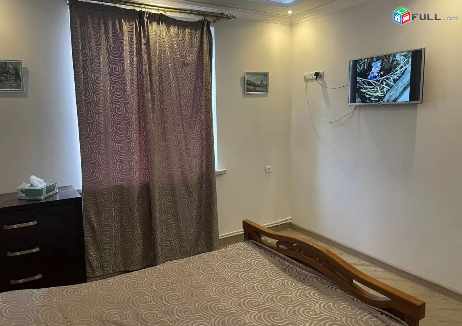 Կոդ 212197  Աբովյան փողոց 3 սեն. բնակարան / for rent Abovyan st