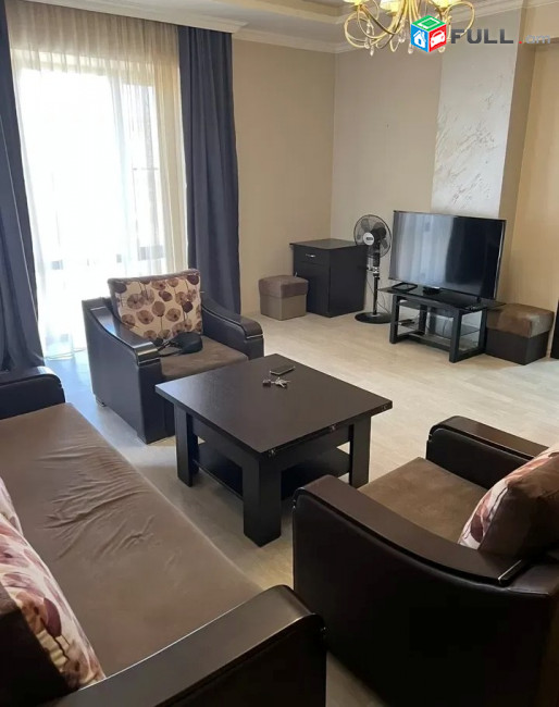 Կոդ FH42  Չարենց նորակառույց 3 սեն. բնակարան / for rent Charenc st