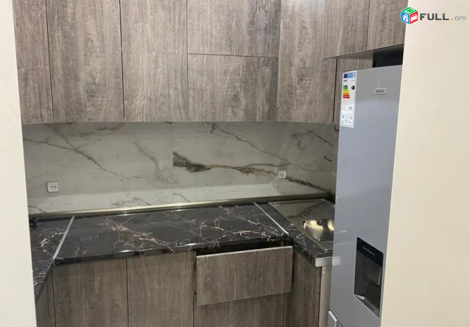 Կոդ FH68  Բյուզանդ նորակառույց 3 սեն. բնակարան / for rent Byuzand st 