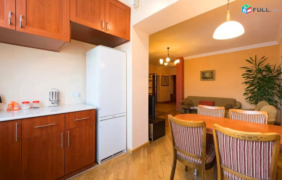 Կոդ MM0788  Վարդանանց փողոց 3 սեն. բնակարան / for rent Vardananc st.