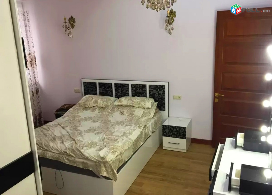 Կոդ V0182  Պուշկին Սարյան խաչմերուկ 4 սեն. բնակարան 