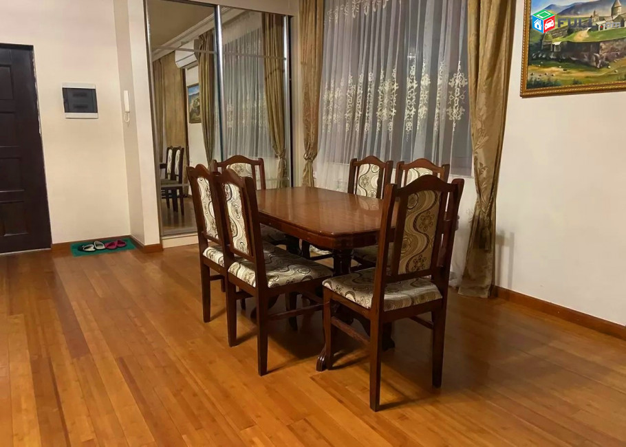 Կոդ V01211  Բյուզանց փողոց 3 սեն. բնակարան
