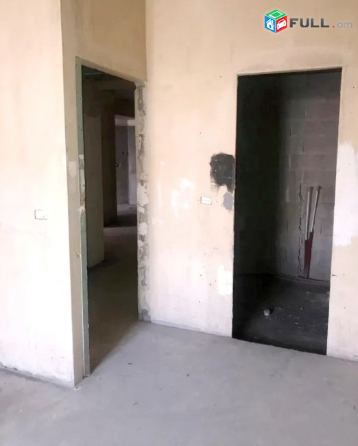 Կոդ 2700345  Վաճառք Լեո փողոց նորակառույց 4 սեն. բնակարան