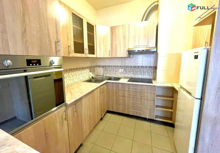 Կոդ 005544  Նալբանդյան փողոց 2 սեն. բնակարան