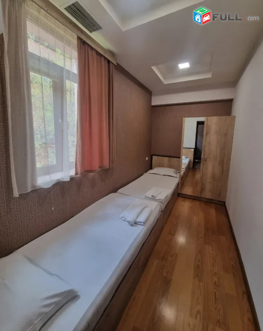 Կոդ 005554  Աբովյան փողոց 3 սեն. բնակարան