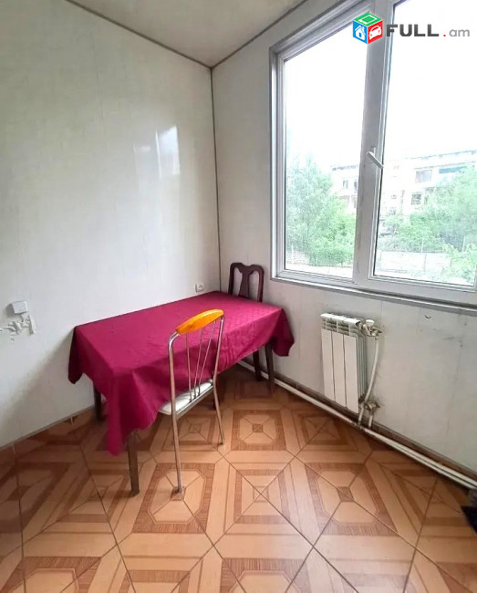 Կոդ 0055446  Մոսկովյան փողոց 3 սեն. բնակարան