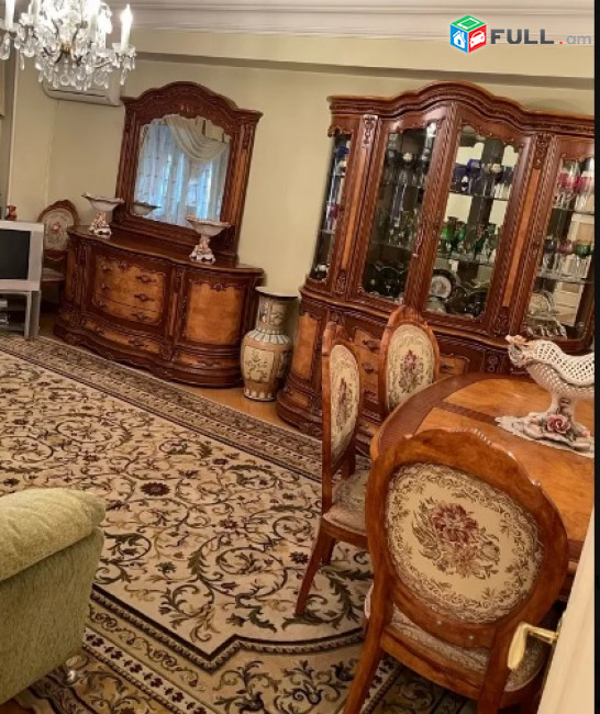 3 սենյականոց բնակարան Խորենացի փողոցում Ռասիա մոլի հարևանությամբ
