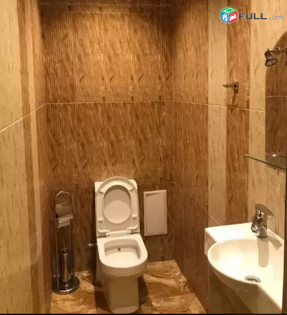 AV0015 Վարձով է տրվում 3 սենյականոց բնակարան Նար-Դոսի փողոցում