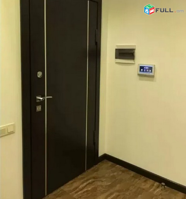 AV0015 Վարձով է տրվում 3 սենյականոց բնակարան Նար-Դոսի փողոցում