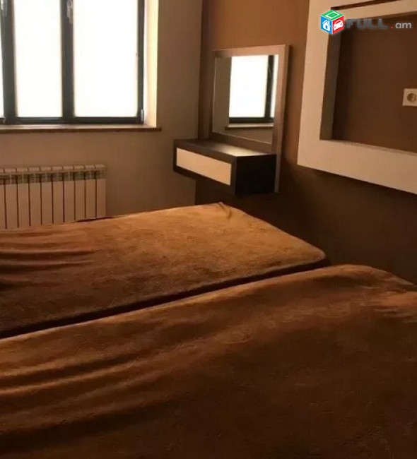 AV0015 Վարձով է տրվում 3 սենյականոց բնակարան Նար-Դոսի փողոցում