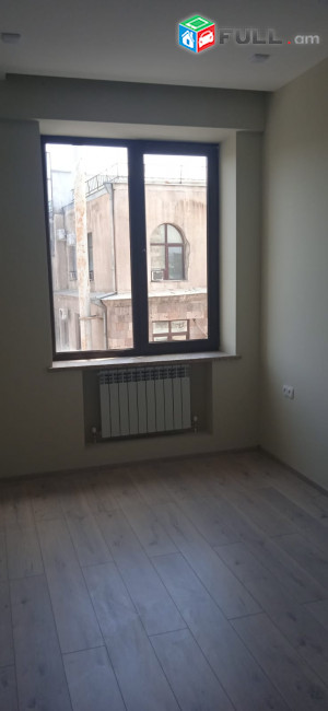 AV0040 Վարձով է տրվում 3 սենյականոց բնակարան Գ. Նժդեհի փողոցում