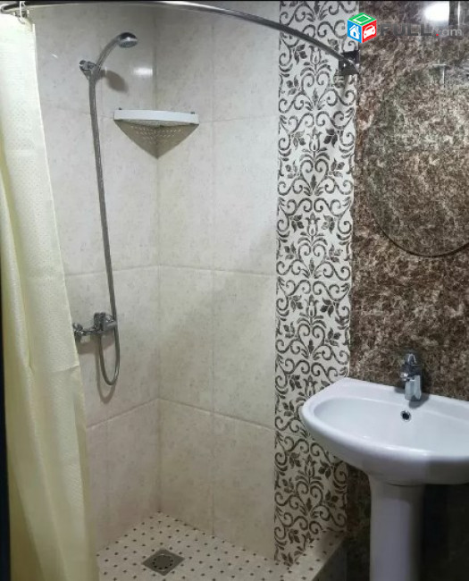 AV0071 Վարձով է տրվում 2 սենյականոց բնակարան Թումանյան փողոցում