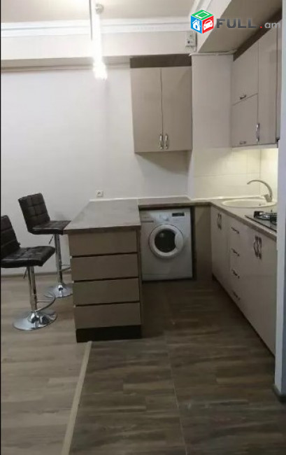 AV0134 Վարձով է տրվում 2 սենյականոց բնակարան Ֆուչիկի փողոցում
