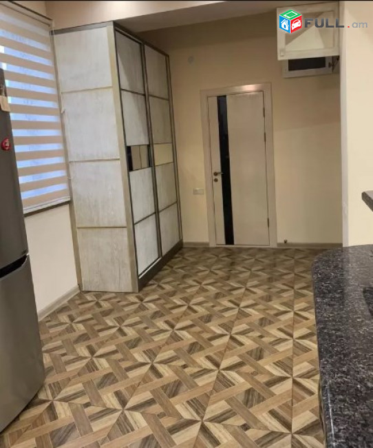 AV0291 Վարձով է տրվում 3 սենյականոց բնակարան Պարույր Սևակի փողոցում,նորակառույց