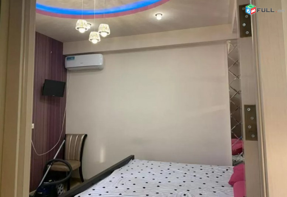 AV0291 Վարձով է տրվում 3 սենյականոց բնակարան Պարույր Սևակի փողոցում,նորակառույց