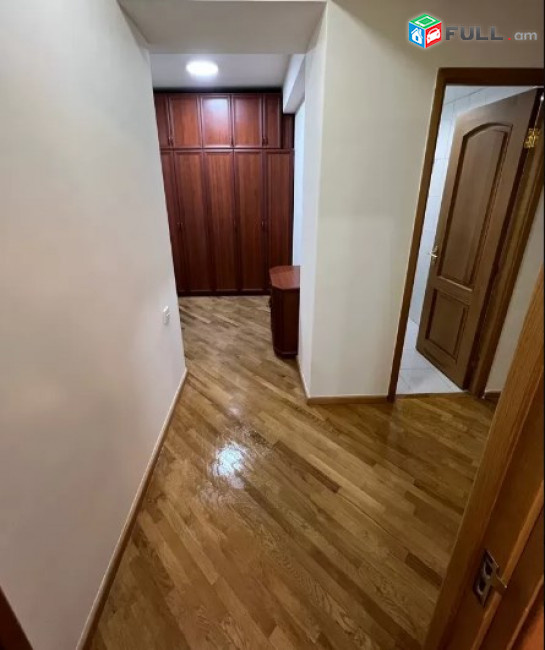AV0949 Վարձով է տրվում 3 սենյականոց բնակարան Մամիկոնյանց փողոցում