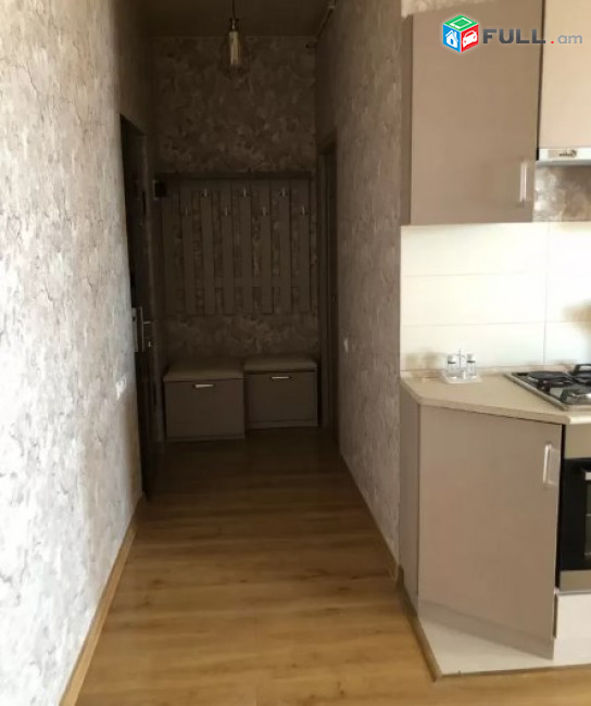 AV0650 Վարձով է տրվում 3 սենյականոց բնակարան Արգիշտի փողոցում