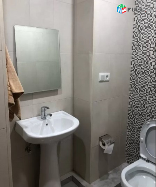 AV0650 Վարձով է տրվում 3 սենյականոց բնակարան Արգիշտի փողոցում
