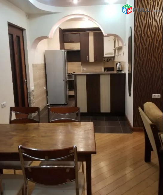 AV0612 Վարձով է տրվում 2 սենյականոց բնակարան Բուզանդի փողոցում