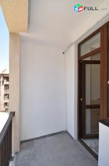 AV0529 Վարձով է տրվում 3 սենյականոց բնակարան Սարյան փողոցում