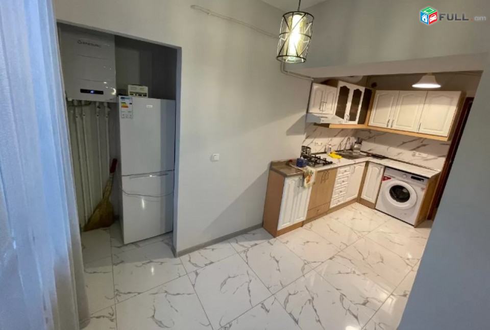 AV05726 Վարձով է տրվում 3 սենյականոց բնակարան Թումանյան փողոցում