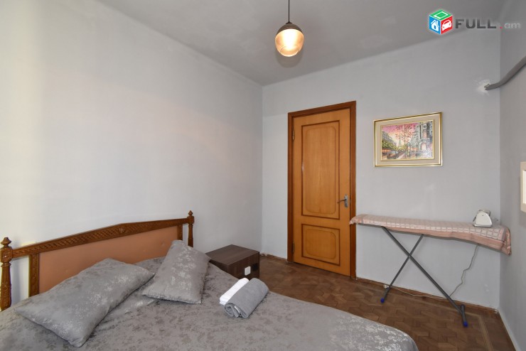  Վարձով է  տրվում 4 Սենյակ Կենտրոնում , For rent apartment center