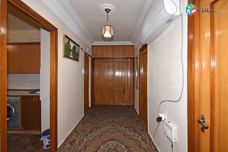  Վարձով է  տրվում 4 Սենյակ Կենտրոնում , For rent apartment center