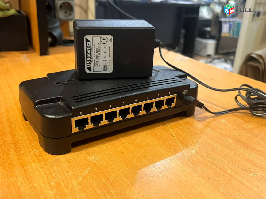 Ամերիկյան USRobotics 10/100 8-Port Enthernet Switch/Սվիտչ/Свитч