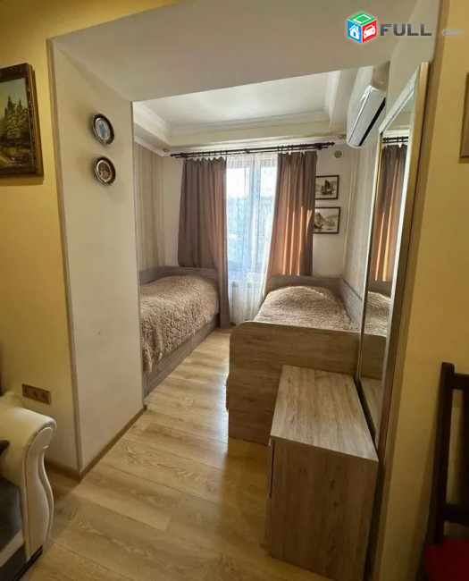 կօդ 8280 /Աթենքի փողոց