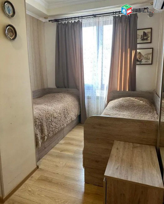 կօդ 8280 /Աթենքի փողոց