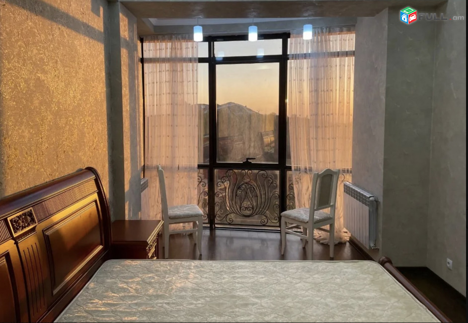 IN0256 Վարձով 4 սենյականոց բնակարան նորակառույց շենքում Օրբելի եղբայրների փողոցում