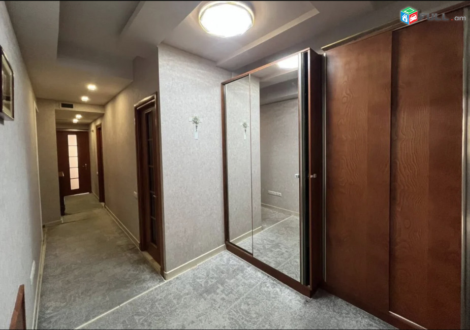 IN0457 Վարձով 3 սենյականոց բնակարան նորակառույց շենքում Սարմենի փողոցում