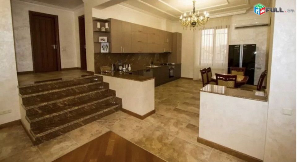 IN0717  Երկու հարկանի քարե տուն Նոր Արեշի 3րդ փողոցում Էրեբունիում, 1600 ք.մ., 3+ սանհանգույց