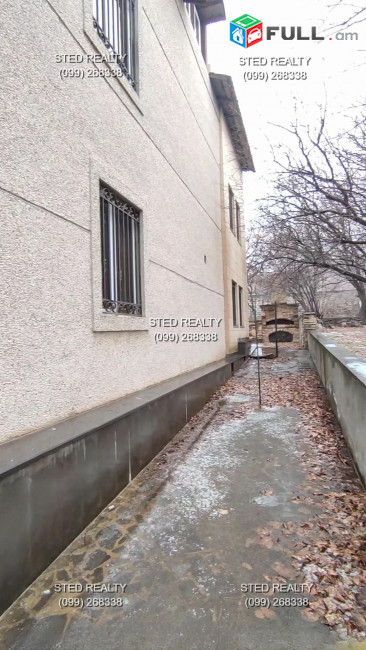 Վաճառվում է 3 հարկանի տուն Պտղնիում