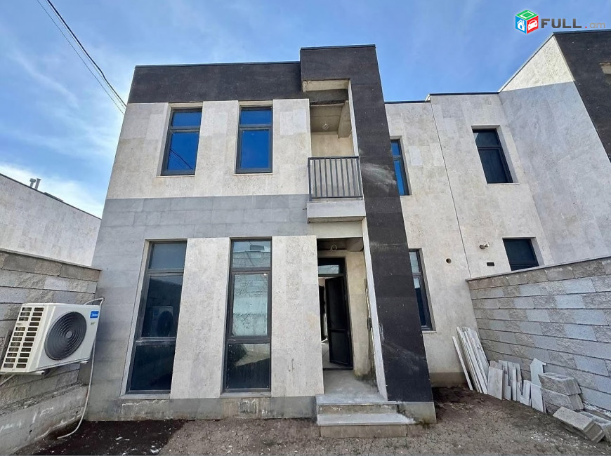 Երկու հարկանի տուն Գ-1 թաղամասում Աջափնյակում