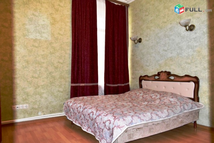 Կոդ 23-05-02-22  Օրավարձով  2-3 սեն. բնակարան  Աբովյան փողոց