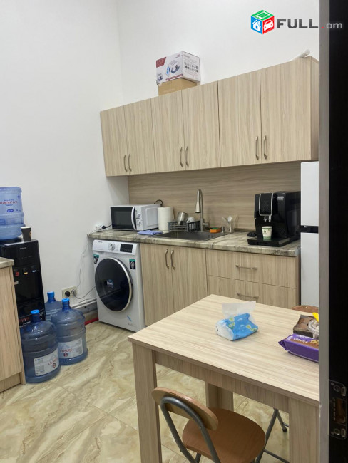 D0015-02\Բազմաֆունկցիոնալ գույք, Ծիծեռնակաբերդի խճուղի կենտրոնում, 58 քմ