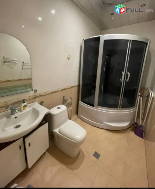 E0003-310/ 3 սենյականոց բնակարան Բաղրամյան պողոտայում։