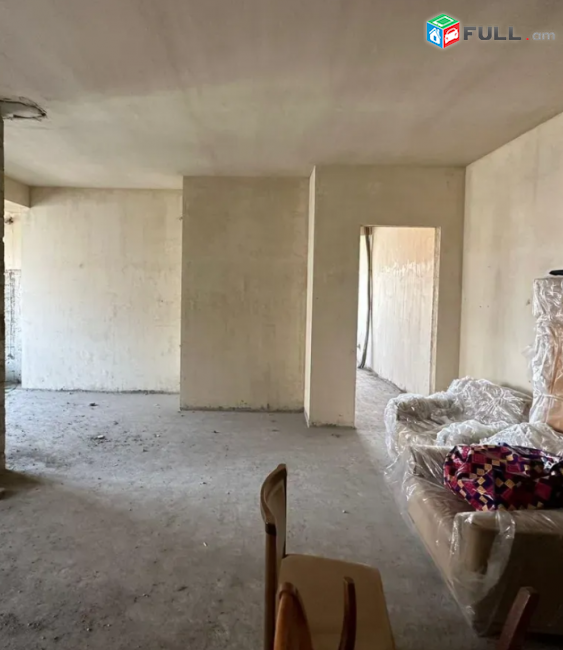 նորակառույց շենք, Աբովյան փողոց, 150 քմ, 10/12 հարկ