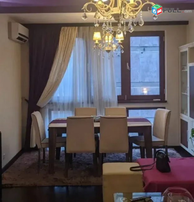 3 սենյականոց բնակարան Պուշկինի փողոցում, 86 քմ, 7/9 հարկ, բարձր առաստաղներ