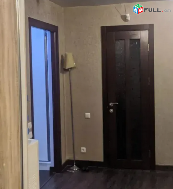 3 սենյականոց բնակարան Պուշկինի փողոցում, 86 քմ, 7/9 հարկ, բարձր առաստաղներ