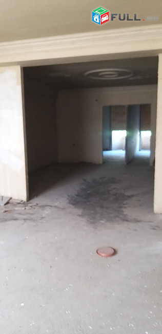 Զաքիան փողոց,նորակառույց,5սենյակ 160քմ,չվերանորոգված,արագ և էժան
