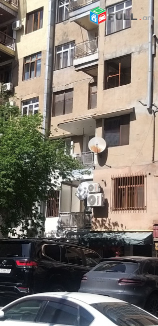 Զաքիան փողոց,նորակառույց,5սենյակ 160քմ,չվերանորոգված,արագ և էժան