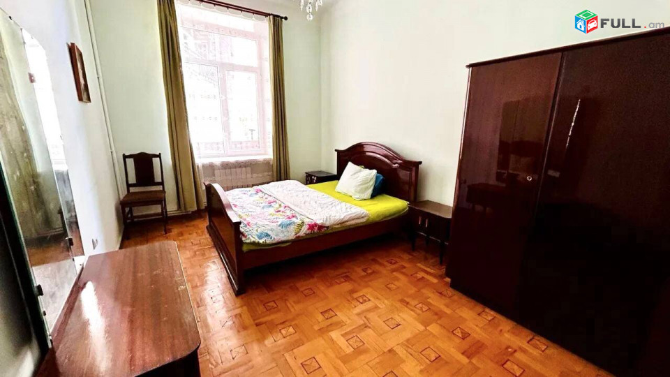 Կիևյան փողոցում վարձով է տրվում 4 սենյականոց լուսավոր բնակարան։ For rent կոդ B1665