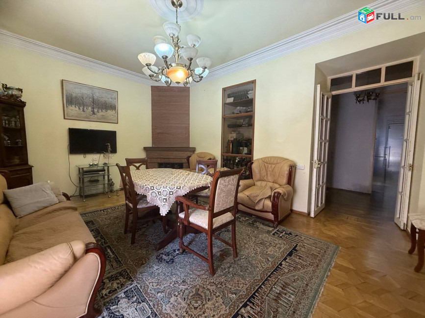 Թումանյան փողոցում վաճառվում է 3 սենյականոց բնակարան։ For sale կոդ C1934