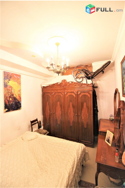 Քաջազնունի փողոցում վաճառվում 2 սենյականոց բնակարան։ For sale կոդ C1478