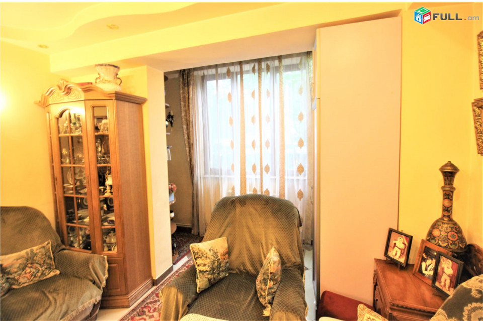 Քաջազնունի փողոցում վաճառվում 2 սենյականոց բնակարան։ For sale կոդ C1478