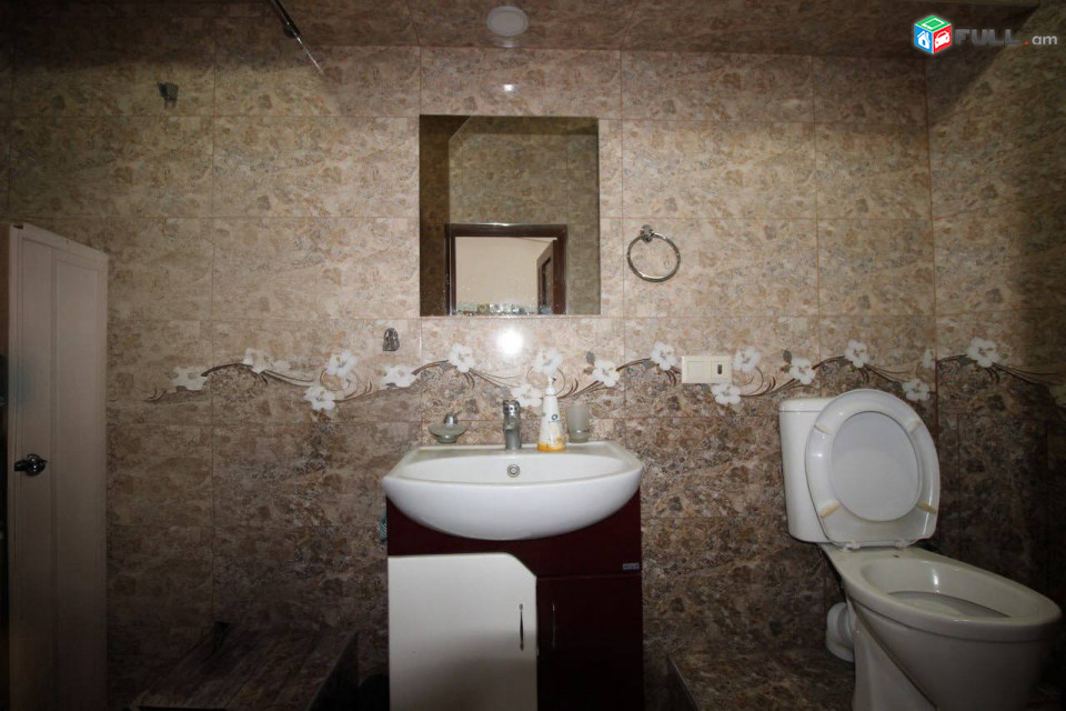 Կիևյան փողոցում վարձով է տրվում կոմերցիոն տարածք։ For rent կոդ G2729