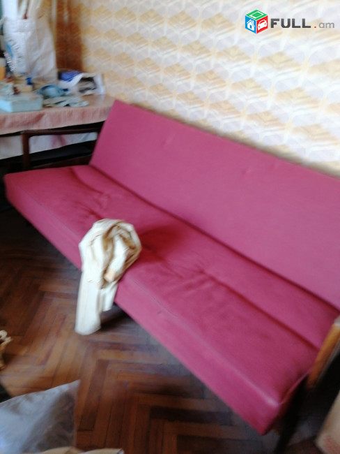 Продается комплект (гарнитур) "польской мебели GANKA"